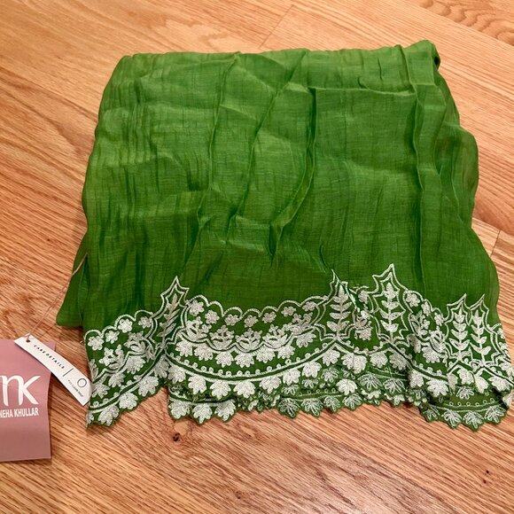 Green Women's Kurta Set Neha Khullar - Picture 6 of 8